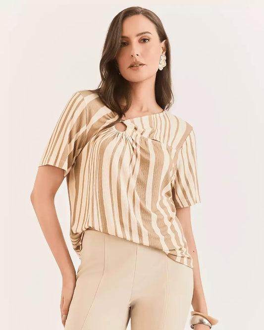 BLUSA MALHA COM DETALHE