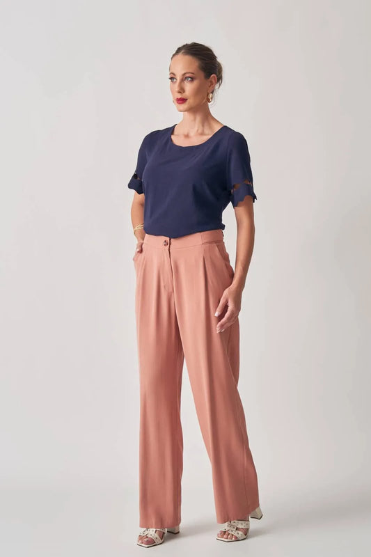 CALÇA CÓS BOTÕES LATERAIS