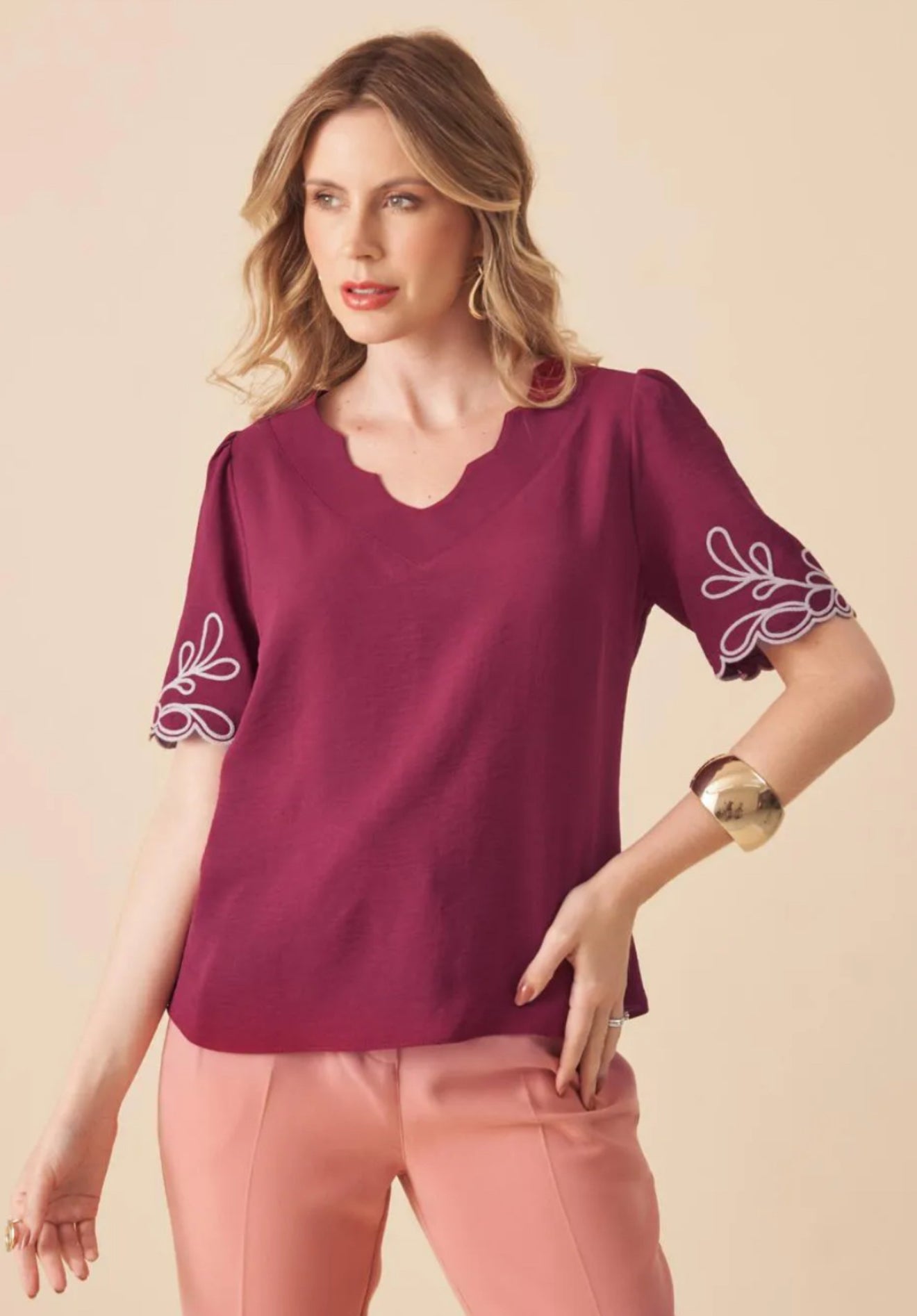 BLUSA V ONDAS MANGA BORDADA