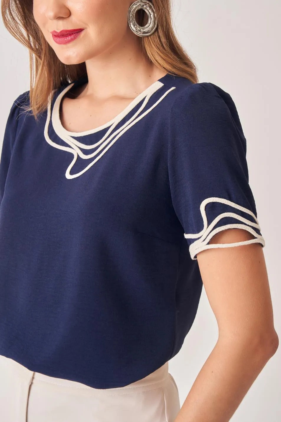 BLUSA CORDÃO EM CURVAS