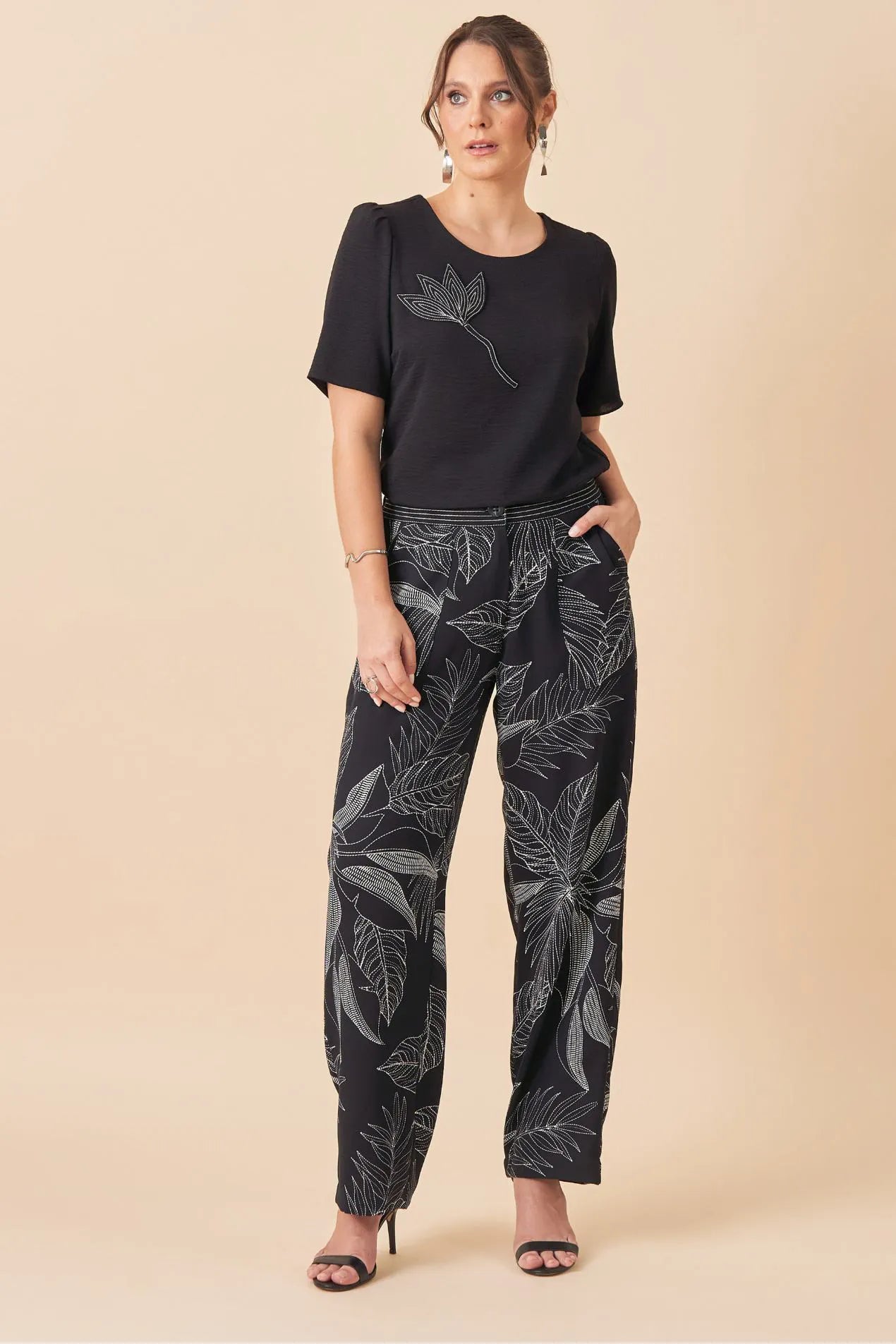 BLUSA TULIPA PESPONTADAS