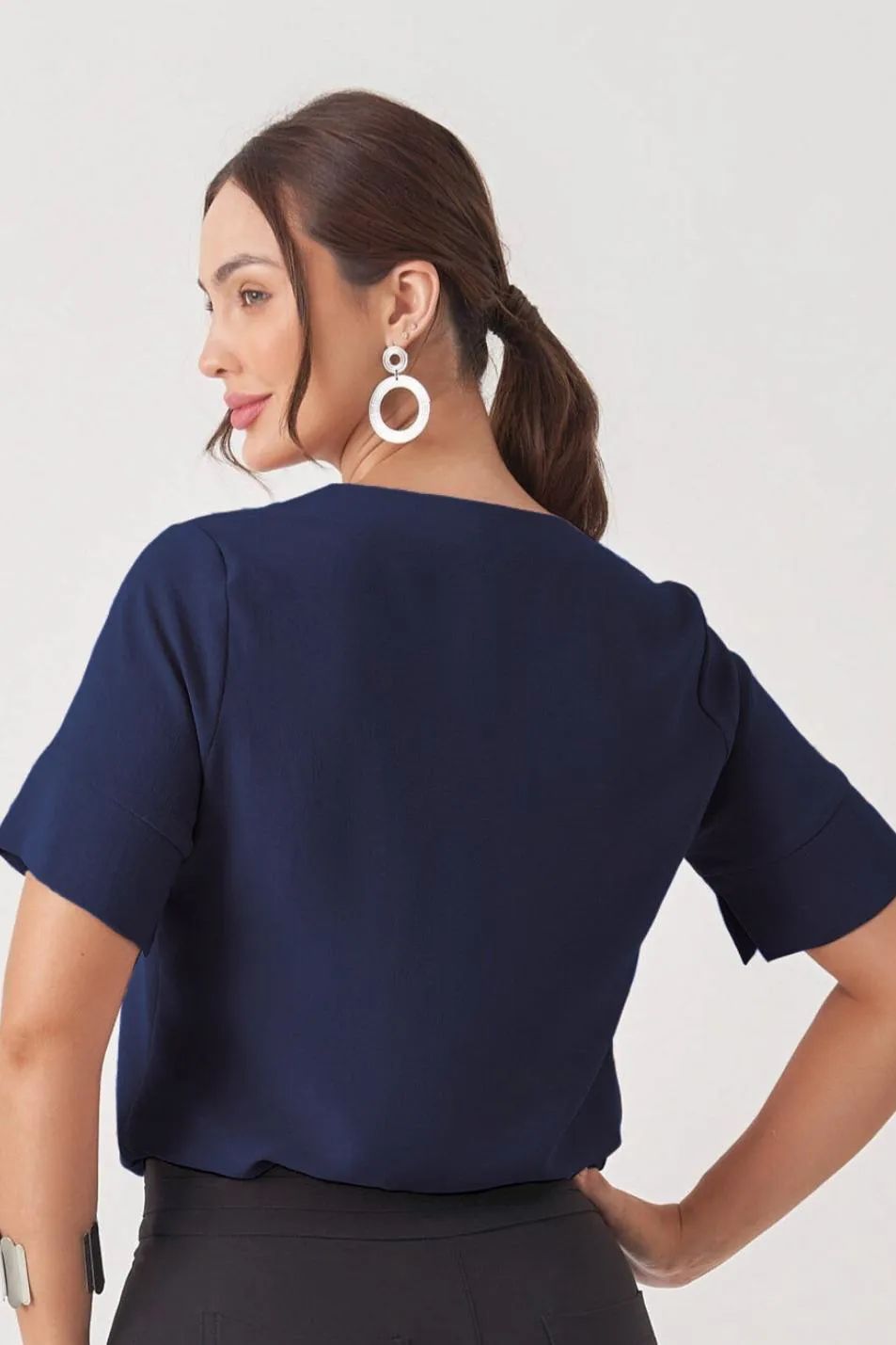 BLUSA V ROLOTÊS PASSANTE