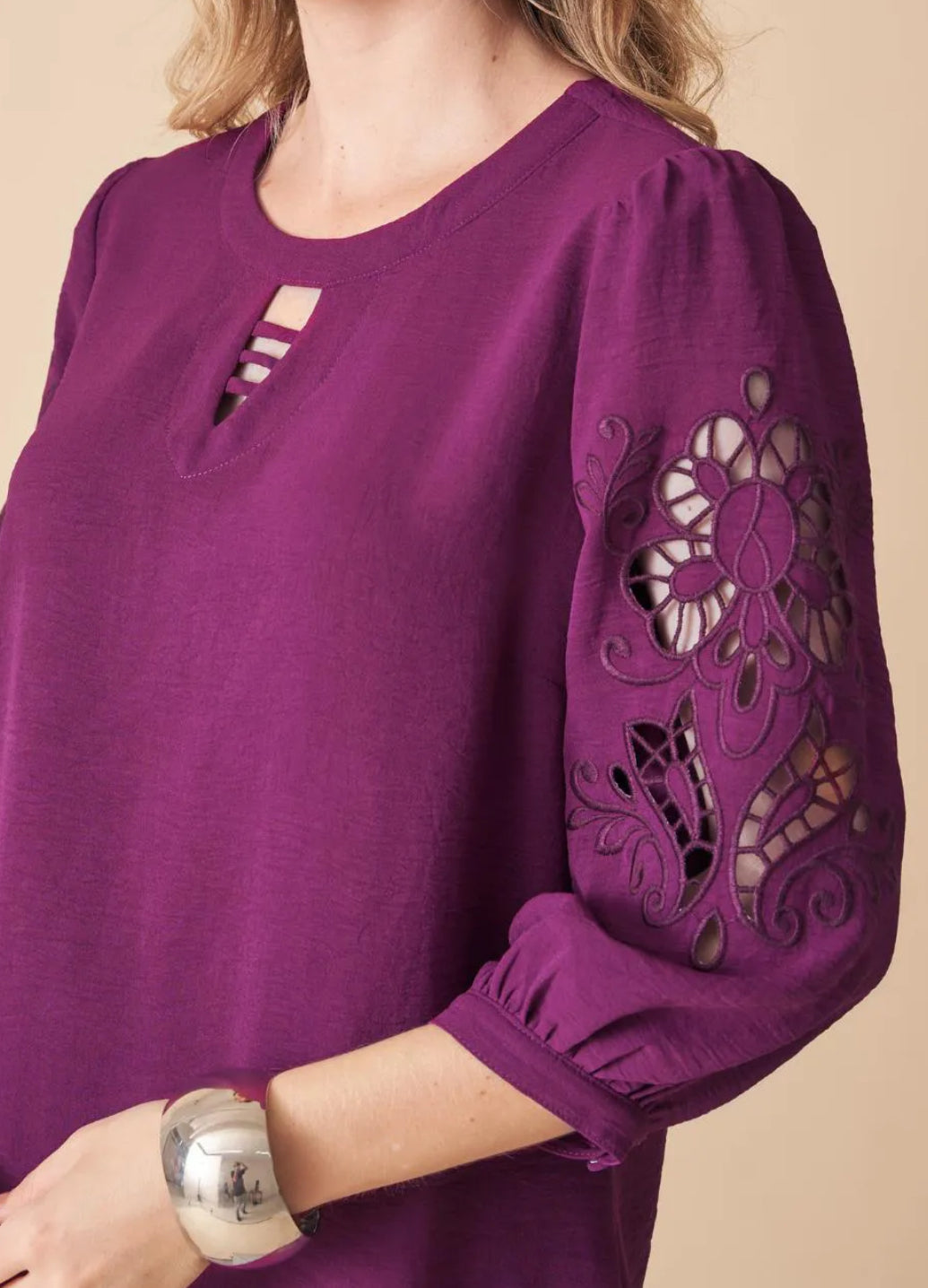 BLUSA MANGA 3/4 BORDADA