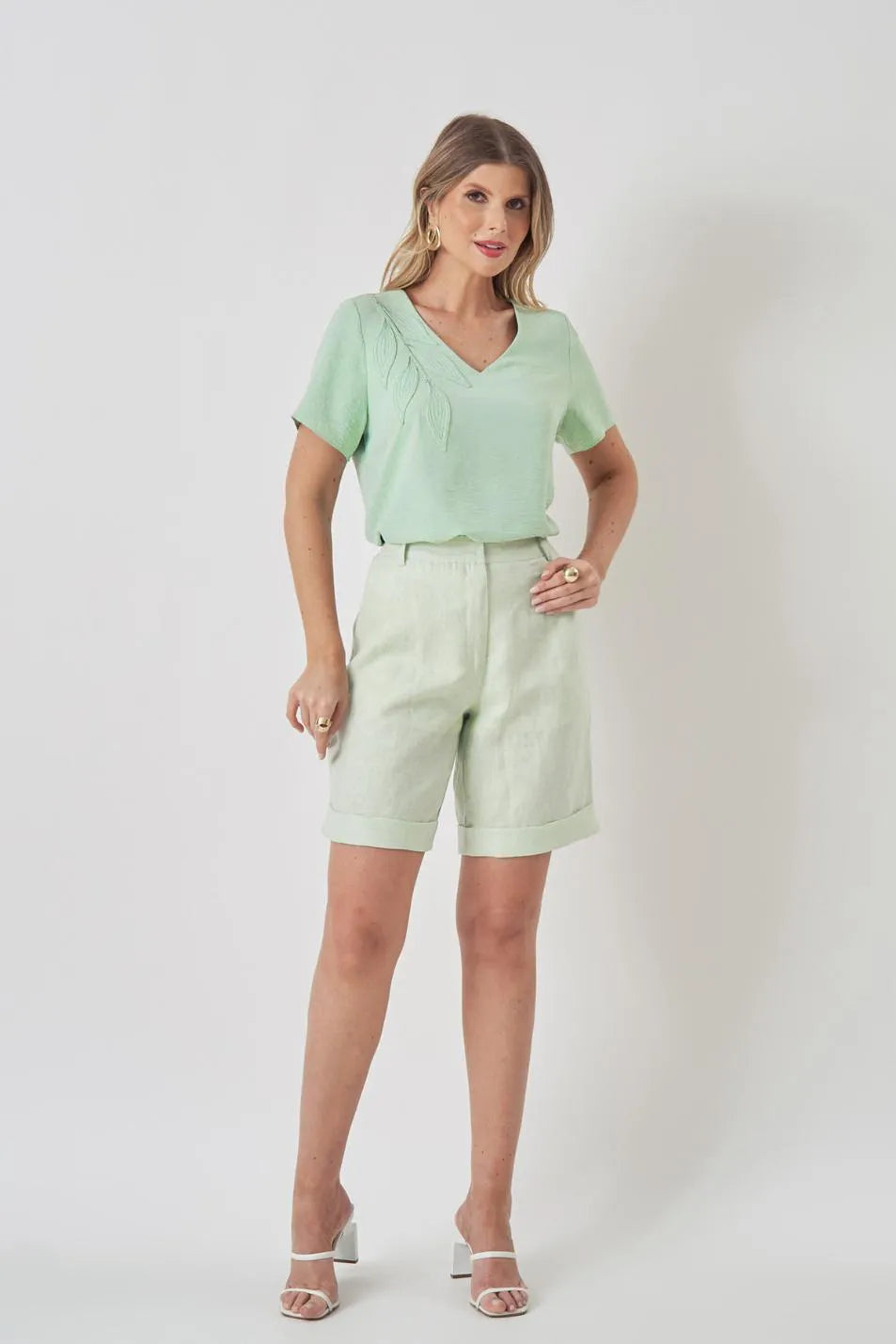 BLUSA FOLHA PESPONTADAS