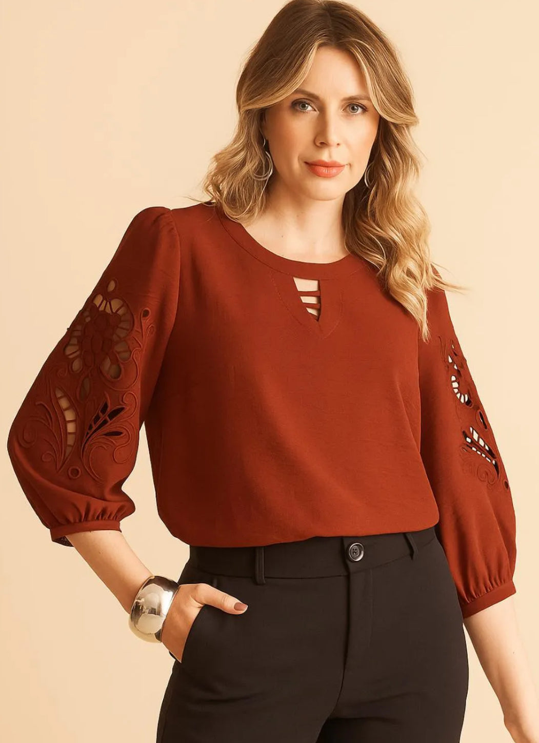 BLUSA MANGA 3/4 BORDADA