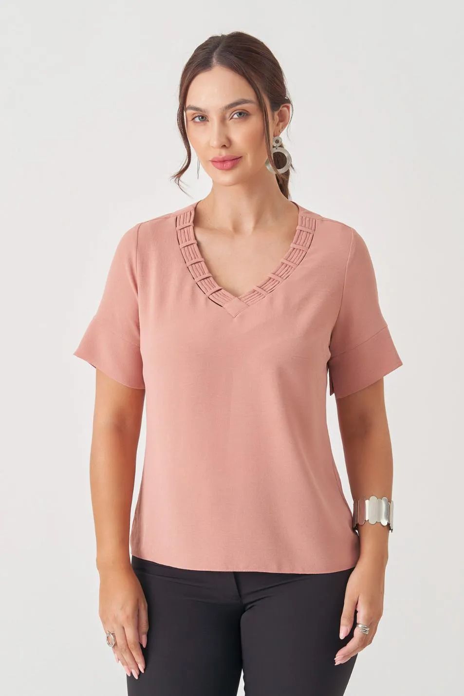 BLUSA V ROLOTÊS PASSANTE